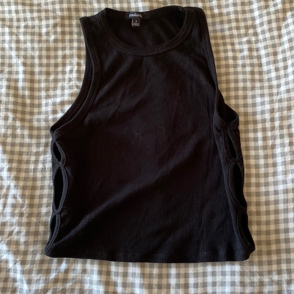 Cut out Crop tank
